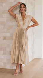 Pleated V-Neck Maxi Dress for Summer Weddings