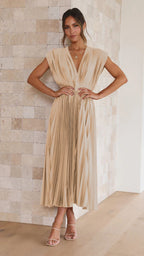 Pleated V-Neck Maxi Dress for Summer Weddings