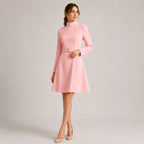 Robe mini élégante ceinturée à col montant et manches longues pour femmes