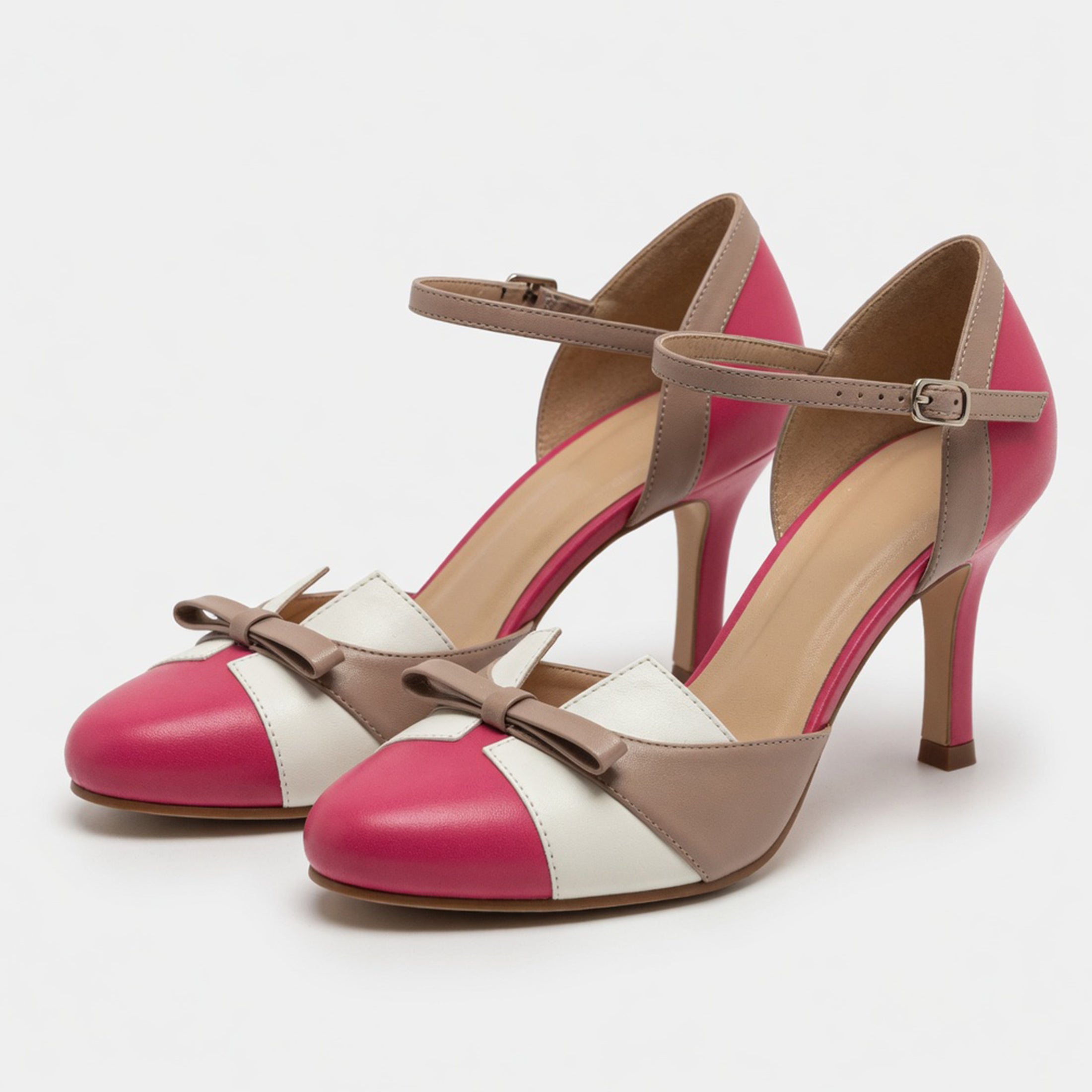 Veloire | Sandales à talons hauts pour femmes en cuir à bout pointu avec boucle