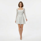 Robe mini scintillante à col carré pour femmes