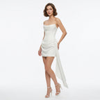 Veloire | Robe de cocktail sans manches en satin pour femme avec traîne en forme de poisson