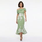 Robe midi élégante à épaules dénudées pour femmes