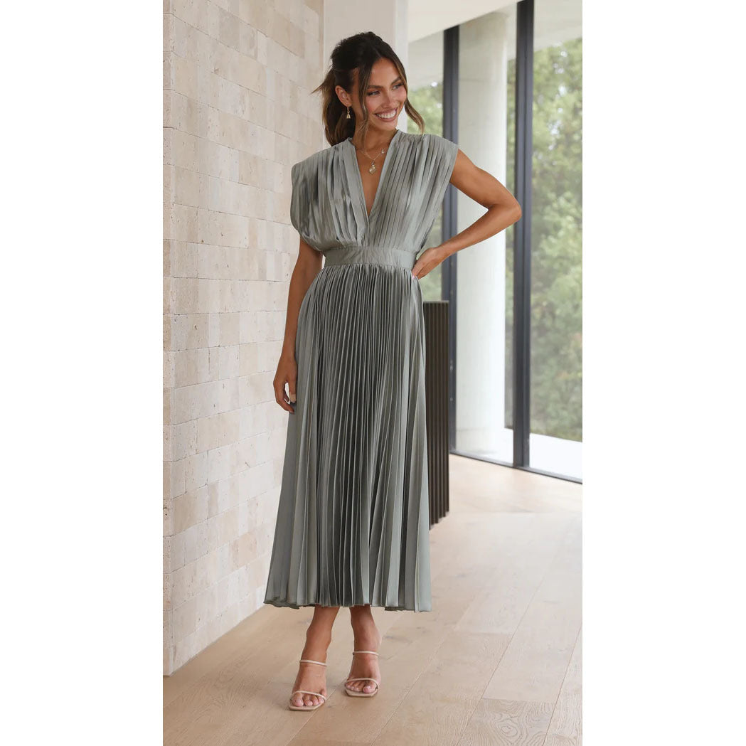 Pleated V-Neck Maxi Dress for Summer Weddings