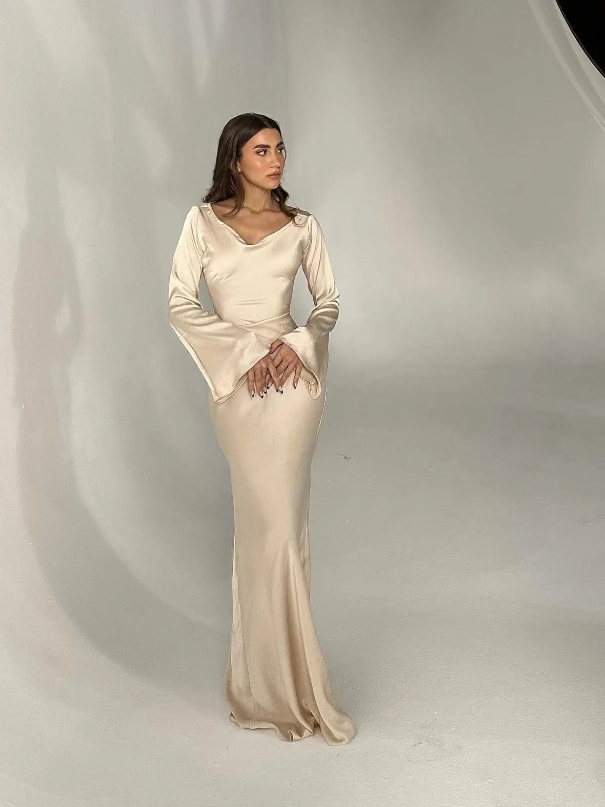 Long Sleeve Fitted Maxi Dress for Wedding Guests