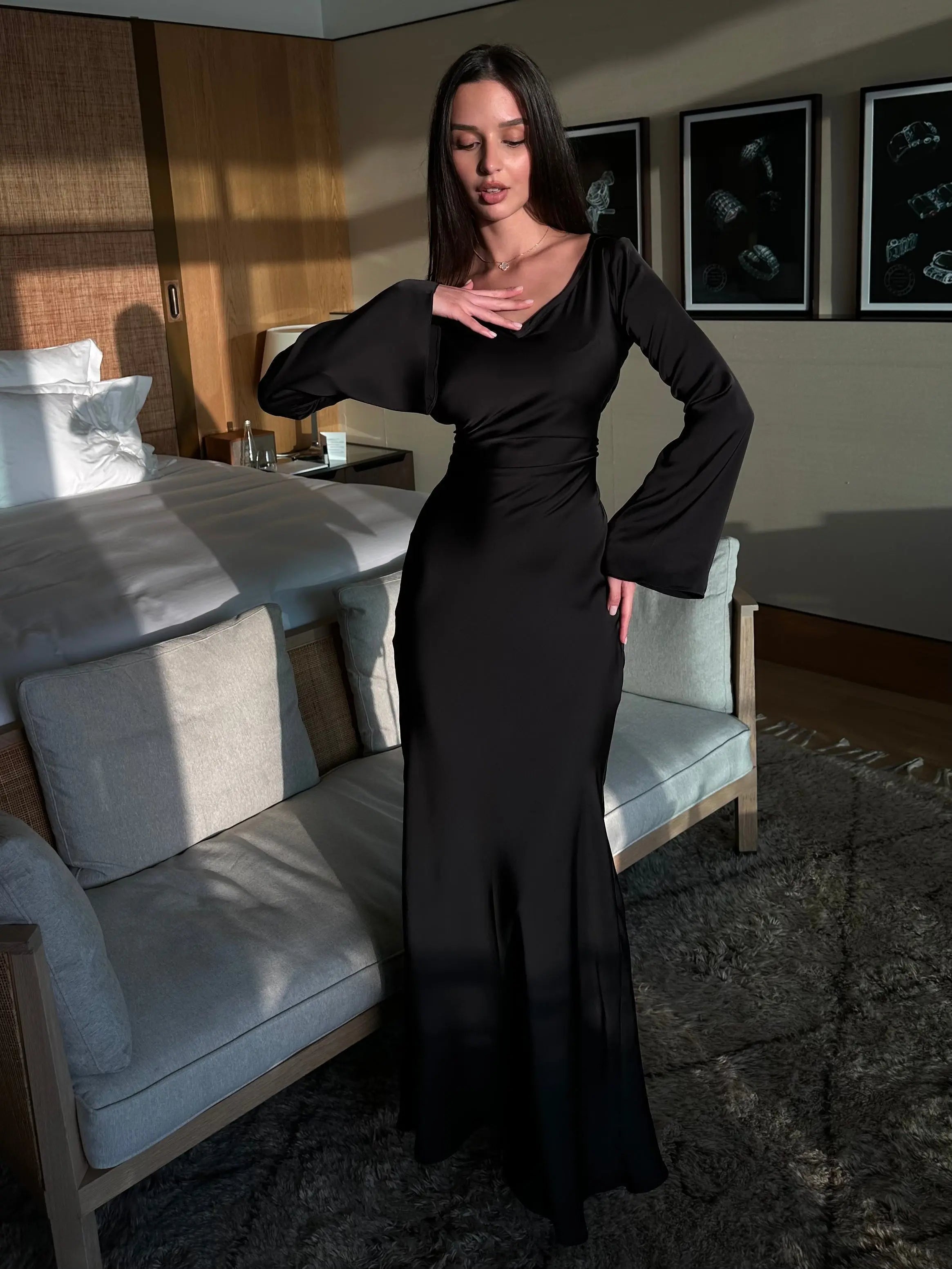 Long Sleeve Fitted Maxi Dress for Wedding Guests